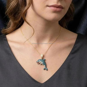 Collier statement de luxe en argent sterling 925 avec pendentif animal marin et diamant moissanite bleu glacé - Product Image 1