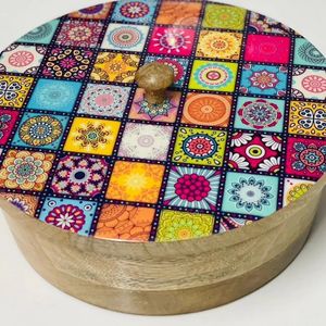 Caja de Madera Artesanal para Chapati con Organizador de Especias, Contenedor de Almacenamiento de Roti para Decoración del Hogar, Artículo Utilitario - Product Image 1