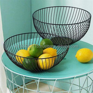 Cesta de fruta de alambre de metal hecha a mano única para mesa de cocina perfecta para decoración rústica y exhibición de frutas frescas variadas - Product Image 2