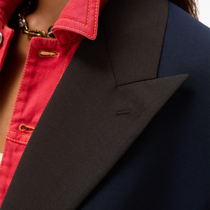 Blazer en laine croisé pour homme, col cranté, longueur classique, style britannique, marron foncé avec empiècements bleu marine aux épaules - Product Image 6