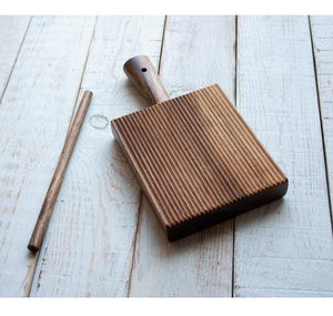 Planches à pâtes et à gnocchis en bois personnalisées, petites, faites maison, à prix avantageux - Product Image 4