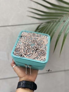 Boîte de rangement pour cosmétiques de maquillage élégant en cuir repoussé à la main Boîte de maquillage faite à la main, boîte de rangement pour salle de bain de couleur turquoise - Product Image 2