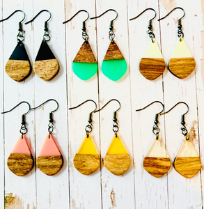 Pendientes de Oreja con Alas Clásicas de Madera Hechos a Mano FAIZA CRAFT, Color Personalizado, Forma Redonda, Artesanía de Resina de Alta Calidad, Año Nuevo - Product Image 4