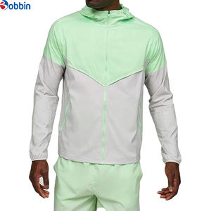 ชุดแจ็คเก็ตและกางเกงขาสั้นผ้าโพลีเอสเตอร์ไนลอนแบบสบายๆ สำหรับผู้ชาย ชุดออกกำลังกายแบบมีแถบสีตัดกัน ชุดกันลมแบบสั้นสำหรับผู้ชาย - Product Image 2