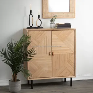 Candelabro de Metal Artístico Hecho a Mano con Acabado Negro, Decoración Única para el Hogar, Interiores Contemporáneos, Regalo de Navidad - Product Image 1