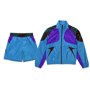 Ensemble de sport 2 pièces color block pour femme : veste de survêtement à capuche à manches longues en polyester respirant et imperméable et short longueur genou - Product Image 2