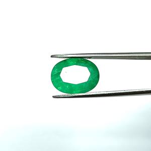 Esmeralda Verde Ovalada de 6.97 Quilates de Zambia - Product Image 2