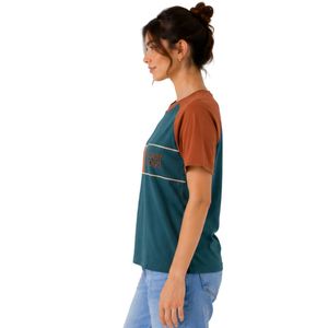 เสื้อยืดแขนสั้นคอกลมสีฟ้าอมเขียวและสีส้มสนิมสำหรับผู้หญิง  รับทำโลโก้ตามสั่ง ผลิตจากผ้าโพลีเอสเตอร์ผสมคอตตอน สวมใส่สบายๆ ในฤดูร้อน รับผลิตแบบ OEM ODM - Product Image 6