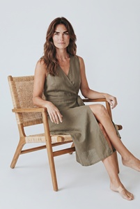 Vestido largo de algodón con corte acampanado, sin mangas, con lazo en la cintura, estilo bohemio para vacaciones en la playa, estampado floral, ecológico - Product Image 4