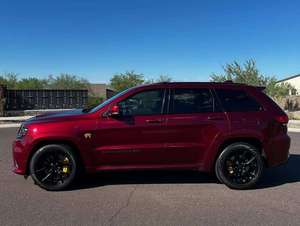 รถ SUV สปอร์ตหรูมือสอง ปี 2018 เครื่องยนต์ V8 กำลังสูง - Product Image 3