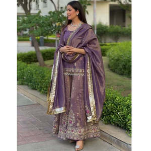 Ensemble de vêtements de fête pour femmes de créateur Plazzo et Dupatta pour des occasions élégantes - Product Image 4