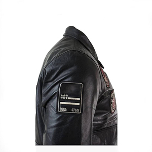 Blousons Bomber Homme 2026 en Cuir Véritable Noir Imperméables et Respirants avec Motifs Patchwork, Col Rabattable et Fermeture Éclair – Style Moto Biker - Product Image 6