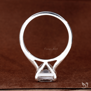 Anillo de Compromiso y Boda Solitario Clásico y Audaz con Diamante Cultivado en Laboratorio de 3 Quilates con Corte Asscher, Engaste Catedral, Oro Sólido de 10K, Certificado IGI - Product Image 2