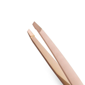 Pinzas de Precisión para Cejas con Baño de Oro Premium, Punta Redondeada, Diseño Moderno, Herramienta de Aseo Duradera a Precios Competitivos - Product Image 4