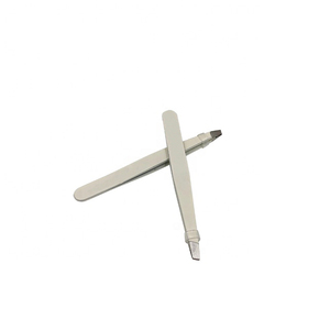 Pinzas para Cejas con Logotipo Personalizado, Pinzas para Cejas de Acero Inoxidable, Marca Privada, Pinzas para Cejas y Pestañas al por Mayor, Fabricante - Product Image 4