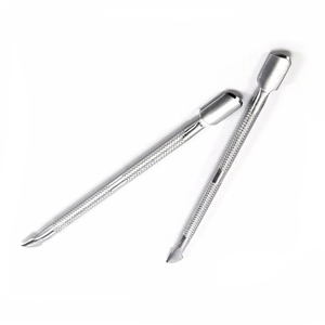 Empujador de cutículas diseñado para una preparación precisa de las uñas, que ayuda a eliminar el exceso de piel y refinar los bordes de las uñas para un acabado limpio y pulido. - Product Image 3