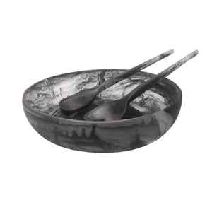 Una versión más pequeña: el tazón pequeño de RESINA con base se muestra apilado, lo que demuestra su uso para porciones individuales de salsas. - Product Image 5