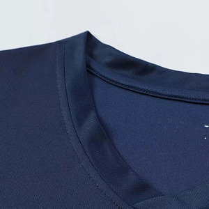 Conjunto de Camiseta de Fútbol Sublimada con Degradado Azul Marino para Hombre, Manga Corta, Absorbe la Humedad, Ajuste Atlético, Uniforme de Fútbol - Product Image 6