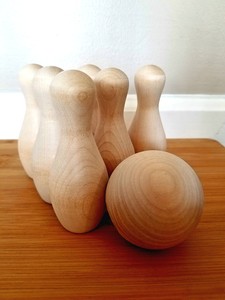 Juego de Bolos de Madera Natural Mini para Niños, Juego de Skittles de Escritorio, Juguete Deportivo de Interior, Juguete Educativo de Madera Ecológico para Niños Pequeños - Product Image 5