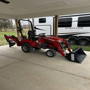 รถแทรกเตอร์ขนาดเล็ก Massey Ferguson GC1725M ประสิทธิภาพสูง สำหรับฟาร์มขนาดเล็ก การดูแลสนามหญ้า และงานกลางแจ้งอเนกประสงค์ - Product Image 6
