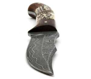Herramienta utilitaria personalizada de alta resistencia con hoja fija de acero de Damasco y mango segmentado de asta de ciervo y madera. - Product Image 2