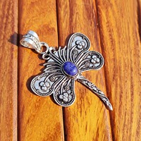 Pendentif unisexe en laiton plaqué or/argent avec motif papillon et lapis-lazuli, protection de l'aura, pour bijoux de mode