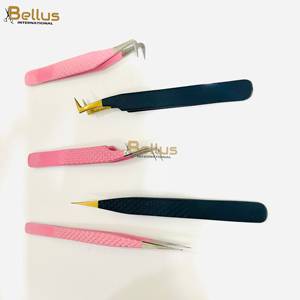 ชุดแหนบต่อขนตา Bellus International Luxury Lash Tweezers รุ่น 45 90 ทำจากสแตนเลสสตีล ปลายเรียบ สีดำชมพู ด้ามจับเพชร สำหรับต่อขนตาอย่างแม่นยำ - Product Image 1