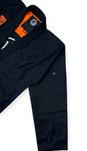 Kimono de Jiu Jitsu Negro, 100% Algodón, Corte Regular para Adultos, Duradero, Uniforme de Artes Marciales para Hombre, Logotipo en la Manga Izquierda - Product Image 4