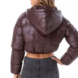 Chaqueta Corta Acolchada con Capucha para Mujer, Chaqueta de Invierno Corta de Cuero Sintético Marrón, Chaqueta Acolchada de Burbujas - Product Image 2