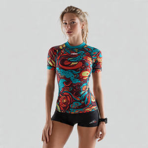 Maillot de compression sublimé 100 % polyester pour femme, imprimé, à manches courtes, pour le fitness - Product Image 3