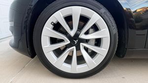 รถเทสล่า โมเดล 3 ลองจ์เรนจ์ AWD ปี 2022 ไม่มีประวัติอุบัติเหตุ พร้อมจัดส่งทั่วโลก - Product Image 2