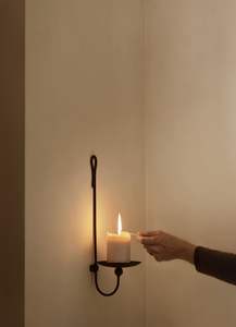 Minimal Decorative Iron <b>Wall</b> Sconce With Simple Design For Modern Interior And Accent <b>Lighting</b> - Product Image 2