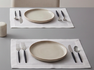 Ensemble de couverts en acier inoxydable plaqué argent avec poignées noires, 4 pièces (fourchette, cuillère, couteau), lavable au lave-vaisselle, pour usage domestique - Product Image 4