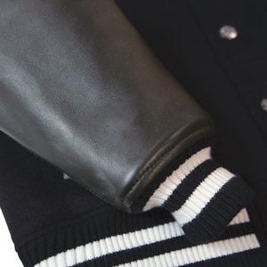 Veste universitaire pour homme de haute qualité, couleur bleue et manches blanches, veste universitaire d'hiver pour garçons, avec chenille. - Product Image 6
