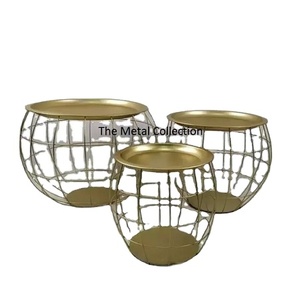 Juego de 3 cestas de almacenamiento decorativas para el hogar, cestas de metal con forma redonda y chapado en oro - Product Image 1
