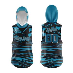 Tenue de football Série Striker : Conception aérodynamique avec coupe ajustée pour réduire la résistance et améliorer l'efficacité de la course sur le terrain - Product Image 4