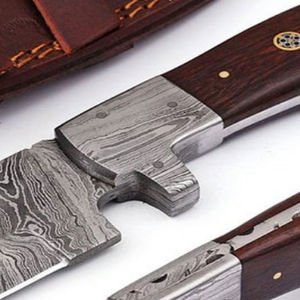 Couteau à lame pointue en acier Damas artisanal avec manche en bois pour la chasse, couteaux en vente à prix de gros. - Product Image 4