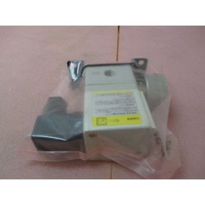 Régulateur AMAT 3870-02053 à pression, taille de port 1/4 - Équipements et pièces semi-conductrices d'occasion fiables à l'échelle mondiale - Product Image 6