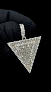 Unique 925 Argent Triangle Forme Haute Qualité Usage Quotidien Baguette Coupe Moissanite Hip Hop Pendentif pour Rappeur au Prix de Gros - Product Image 3