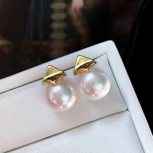 Boucles d'oreilles clous en perles d'eau douce rondes naturelles de 7-8 mm pour femmes, plaquées or 14 carats, lumière intense, simples et tempérées - Product Image 3