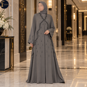 Abaya gris refinada con ribete ondulado negro con cuentas y adornos dispersos |   Vestido Musulmán Modesto de Longitud Completa con Mangas Anchas - Product Image 2