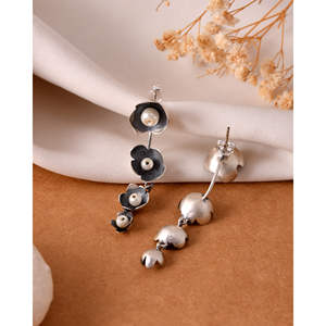 Meera jaipur shankh ต่างหูเงินแบบห้อยดีไซน์แบบลาเต้จากอินเดีย - Product Image 4