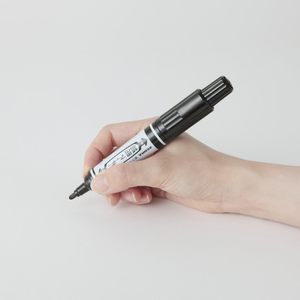 Marqueur à double pointe à base d'eau Zebra, fabriqué au Japon, rechargeable, pointe large et fine, pour le bureau, l'école et les travaux artistiques. - Product Image 2