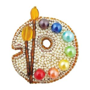 Broche de gato bordado a mano con cuentas de semillas, joyería artística de diseñador, broche de bordado floral con cuentas de semillas, regalo para mujer - Product Image 1