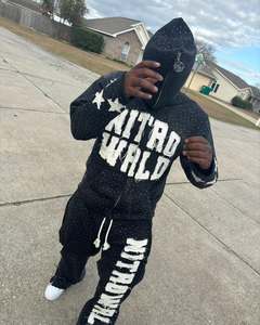 Ensemble sweat à capuche zippé et pantalon évasé effet vieilli personnalisé, brodé de strass, streetwear épais - Product Image 3