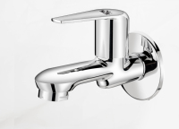 Langlebiger, verlängerter Wasserhahn aus verchromtem Messing für die Wandmontage im Badezimmer – für dauerhaften Gebrauch