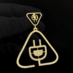 Pendentif Hip-Hop Premium pour Homme The Ice Legacy avec Breloque Diamant CZ, Perle d'Imitation, Alliage Plaqué Or et Or Rose - Product Image 1