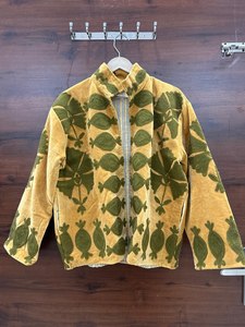 Veste en velours brodée à la main avec un motif floral, style décontracté, idéale pour les soirées ou un usage quotidien - Product Image 4