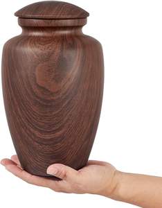 Urna de alta calidad para cenizas humanas hecha de madera natural con cierre de tapa seguro, hermoso recipiente conmemorativo para un tributo duradero. - Product Image 2