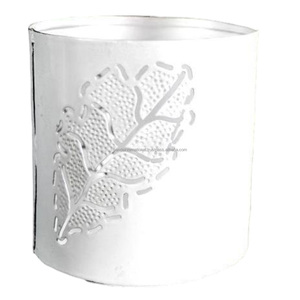 Candelabros votivos de hierro redondos decorativos para el hogar con revestimiento de polvo blanco terminado para decoración del hogar portavelas votivo - Product Image 3